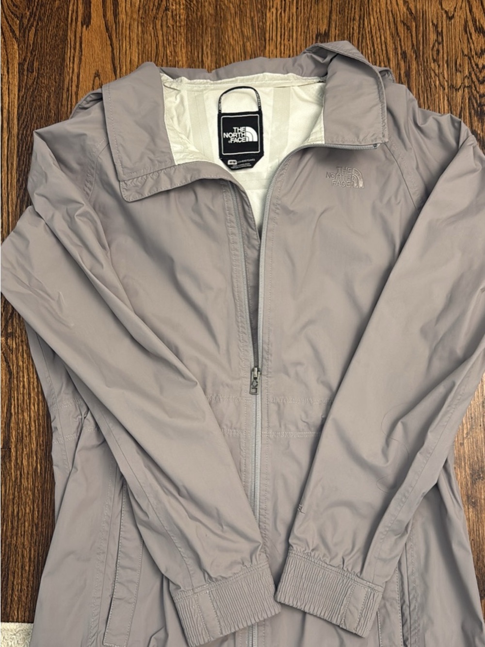 The North Face Women's Light Gray Windbreaker/Rain Jacket